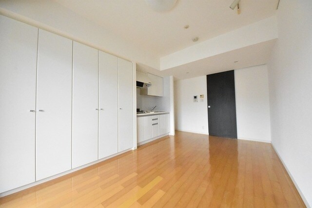 ストーリア神宮前の物件内観写真