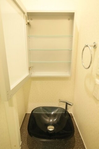 シーズ・ガレリア南青山の物件内観写真