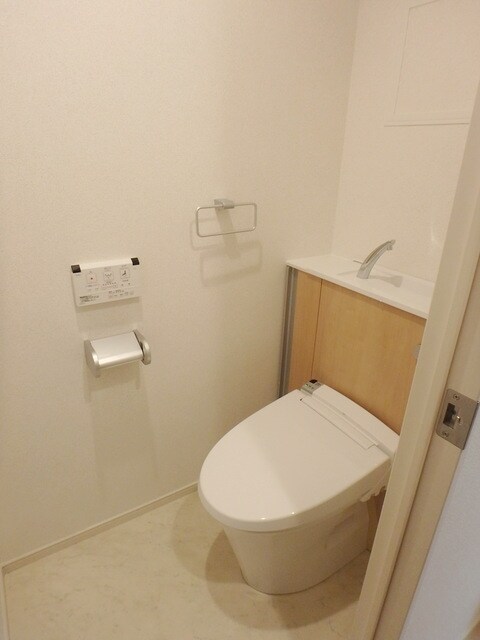 コンパルティア東長崎の物件内観写真