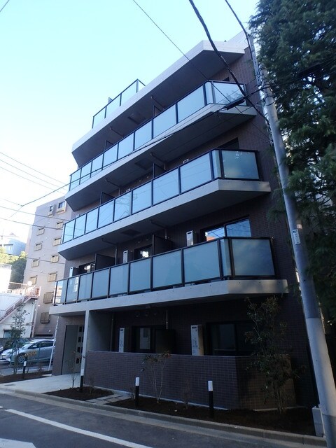 FIORE KOMAGOMEの物件外観写真