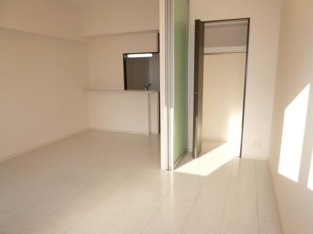 アン・ボルヌの物件内観写真