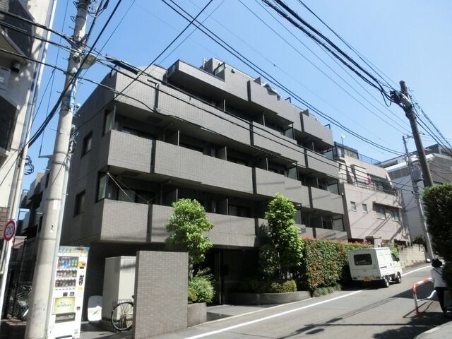 ルーブル高田馬場の物件外観写真