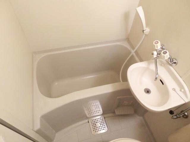 ブルーハイネス落合の物件内観写真