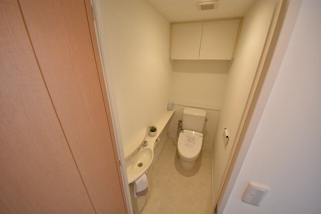 河田町ガーデン　クラブフロアの物件内観写真