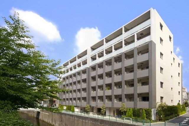 レジディア中落合B棟の物件外観写真