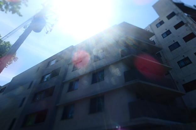 コスモリード新宿余丁町の物件外観写真