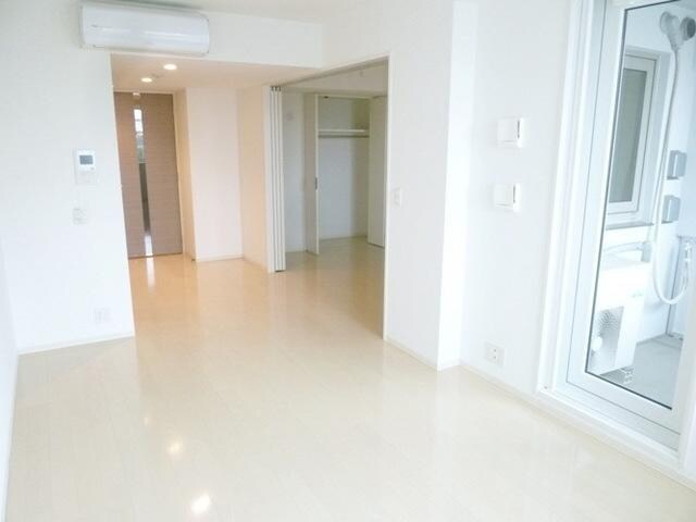 コスモリード新宿余丁町の物件内観写真