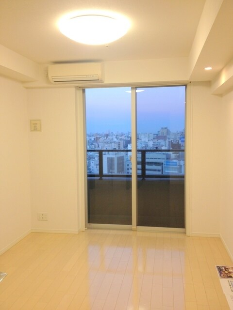 ファーストリアルタワー新宿の物件内観写真