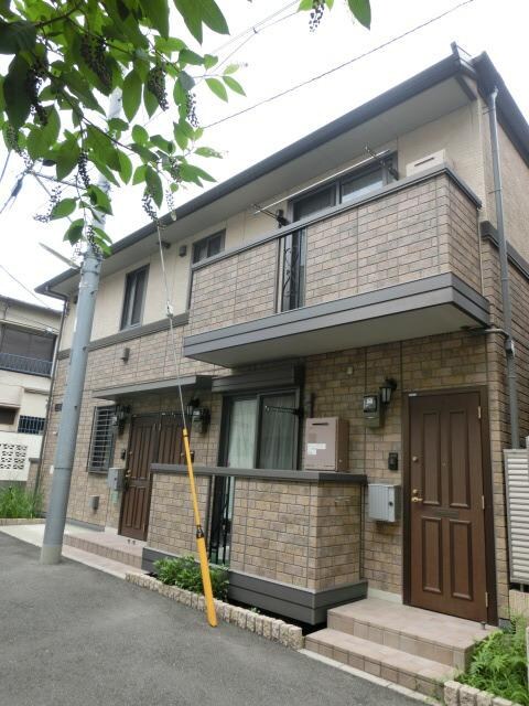 ロイヤルコートの物件外観写真