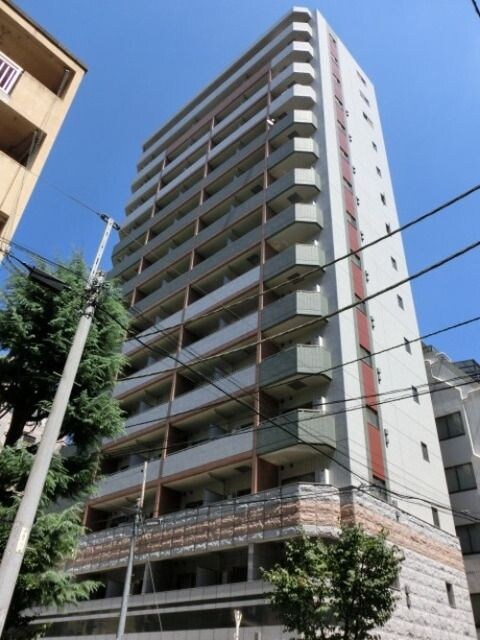 ガーラ・ステーション新宿御苑前の物件外観写真