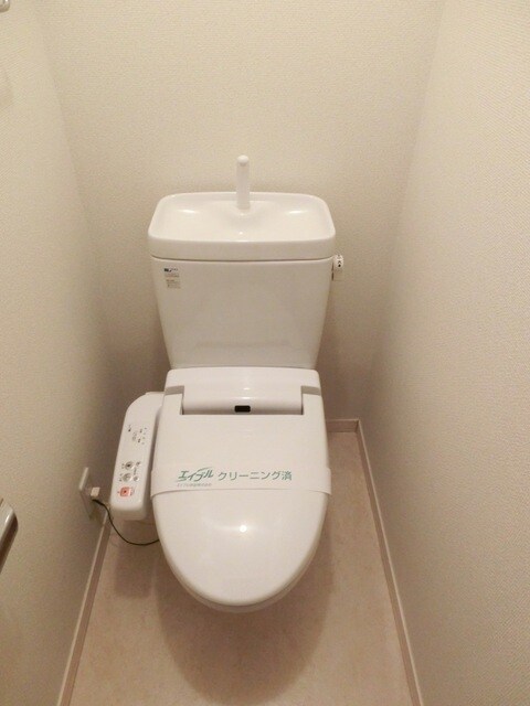 フローラ松が丘の物件内観写真