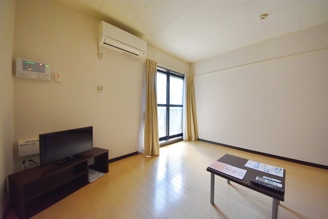 レオネクストメゾン　グリシーヌの物件内観写真