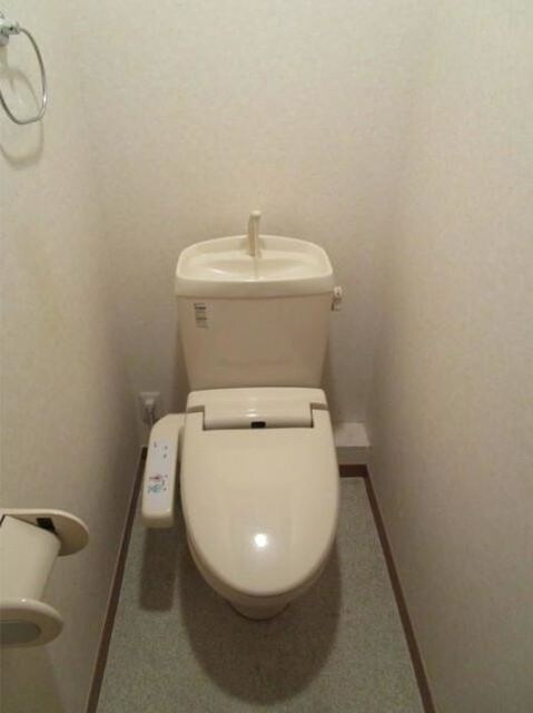 ＳＡＬＬＥ　ＤＥ　ＲＥＰＯＳの物件内観写真