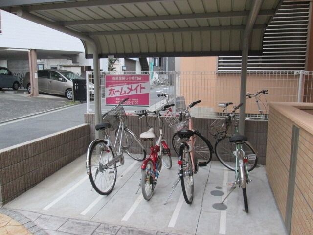 クレッセントコートの物件内観写真