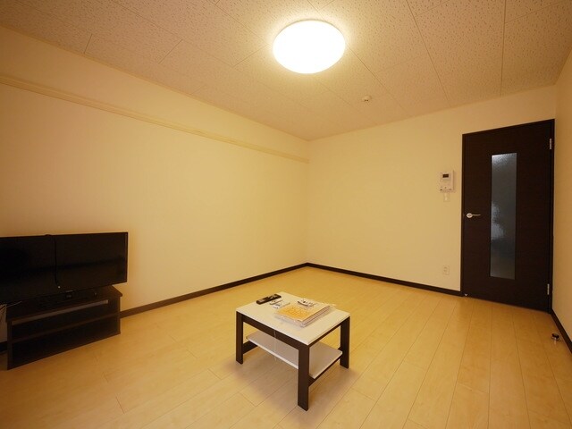 レオネクストセレンディップ久末の物件内観写真