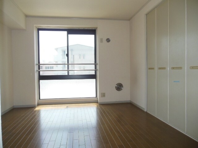 ロイトンIの物件内観写真