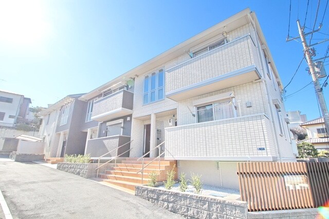 アンソレイエの物件外観写真