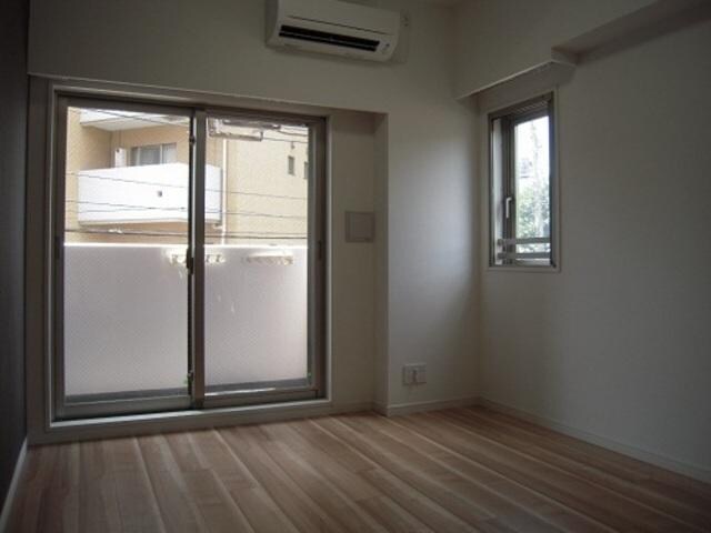 ヴァレッシア武蔵関駅前シティの物件内観写真