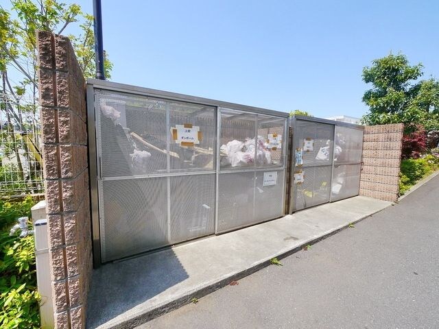 プライムアーバン西武柳沢の物件内観写真