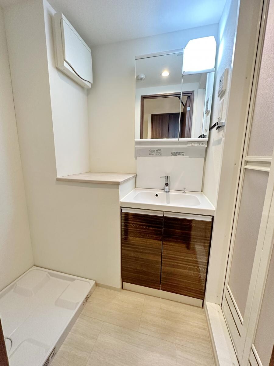 ジーベック小竹向原の物件内観写真