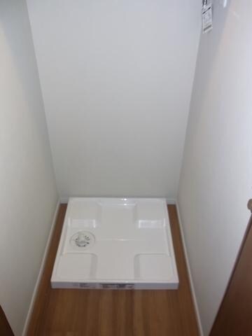 コンフォリア池袋ＤＥＵＸの物件内観写真