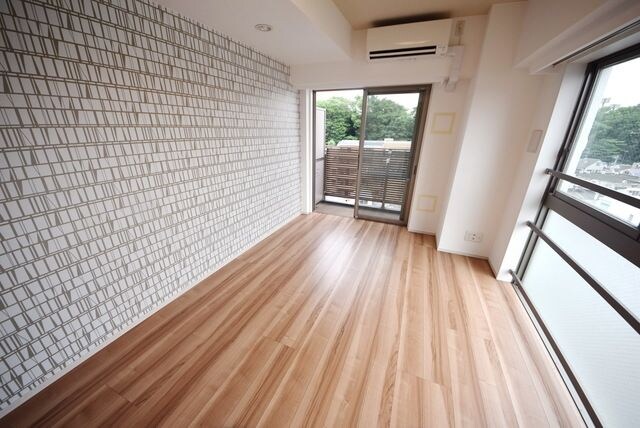 ルクレ志村坂上の物件内観写真