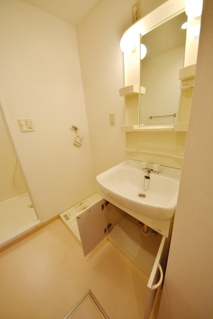 ＬＹＮＸ日本橋本町の物件内観写真