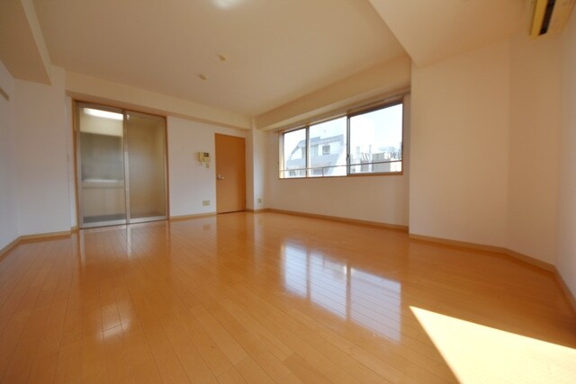 ＬＹＮＸ日本橋本町の物件内観写真