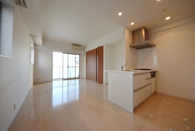 コンフォリア神田神保町の物件内観写真