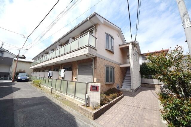 リリックコート長島の物件外観写真