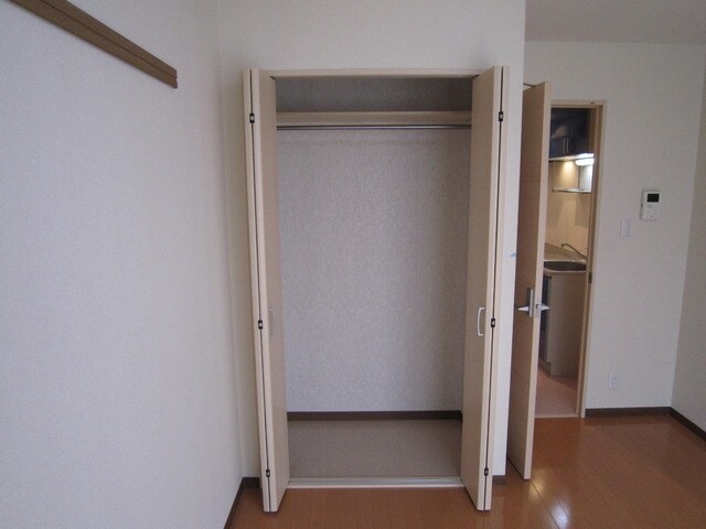 リリックコート長島の物件内観写真