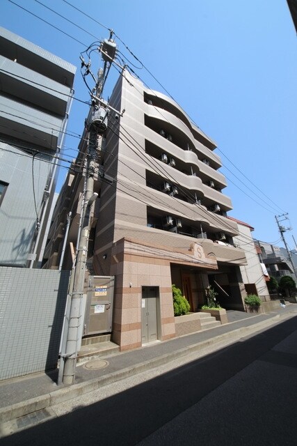 イーストパレスの物件外観写真