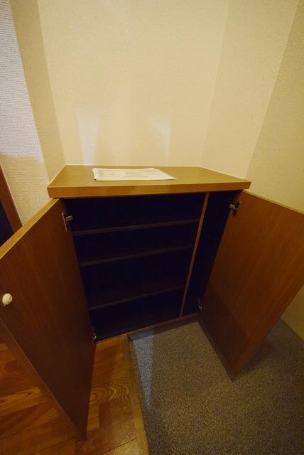 パルデンス山内の物件内観写真