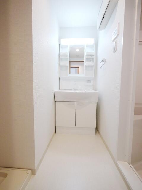 セリーン志村の物件内観写真