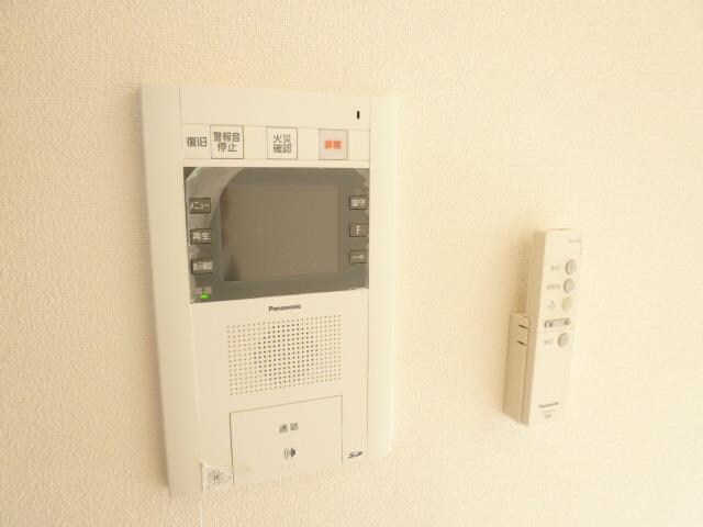 アン・ボルヌの物件内観写真