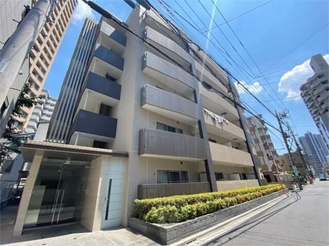 リリー・ラ・アルディスの物件外観写真