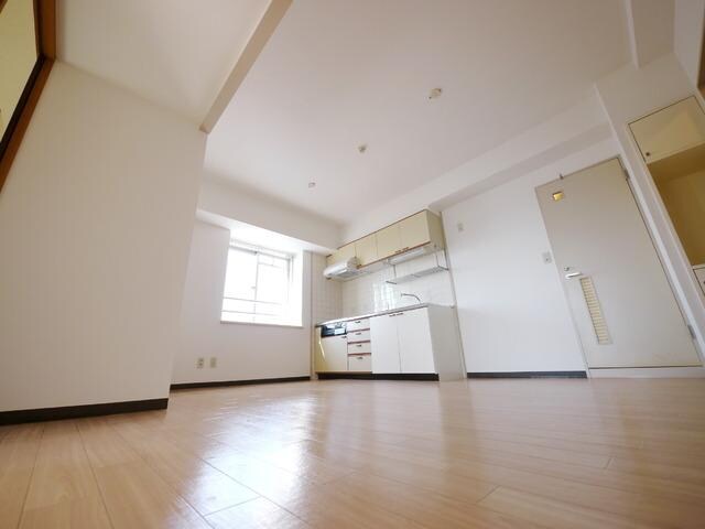 ライブ赤羽の物件内観写真