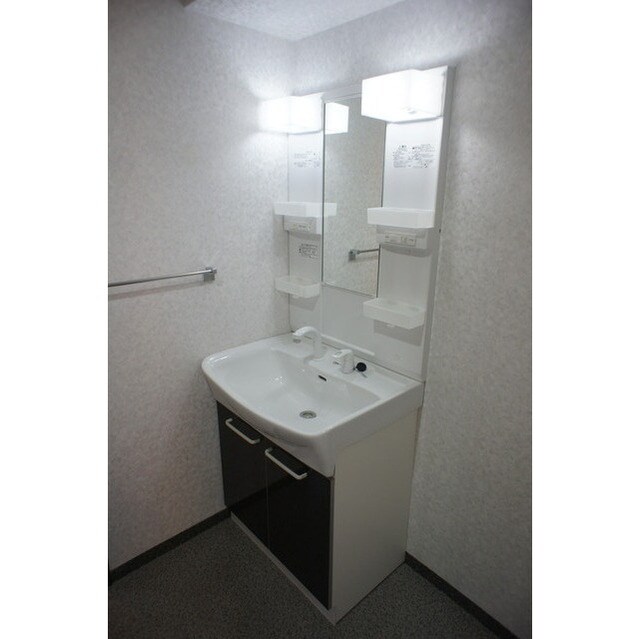 ロイヤル　トーリータワーズの物件内観写真