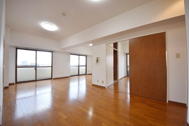 コロネード春日の物件内観写真