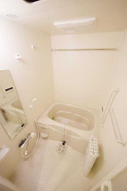 コスモグランス東日暮里の物件内観写真