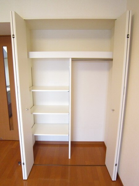 ドゥーエ西大島IIの物件内観写真