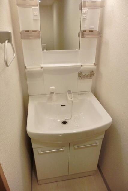 アムス四谷三丁目の物件内観写真