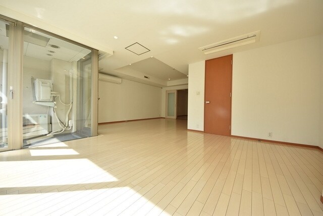 ストーリア赤坂の物件内観写真