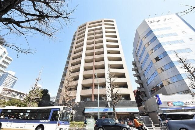 グランハイツ代々木の物件外観写真