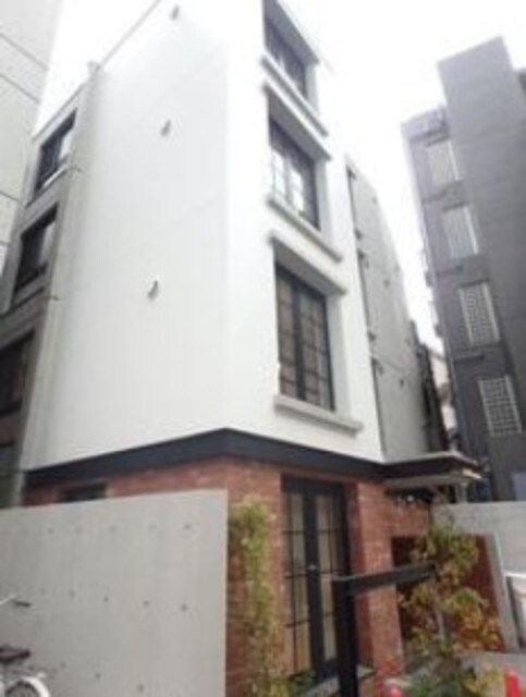 ルクレ東新宿の物件外観写真