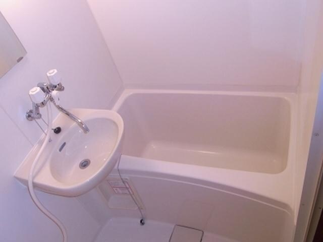 ラ・フロレスタ壱番館の物件内観写真