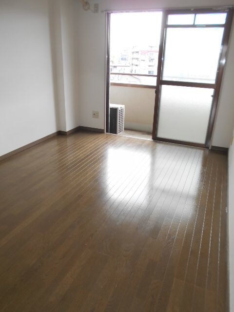 レジデンス中島の物件内観写真