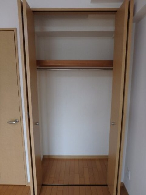 プライムアーバン行徳IIIの物件内観写真