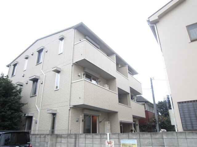 ラ・フルールの物件外観写真