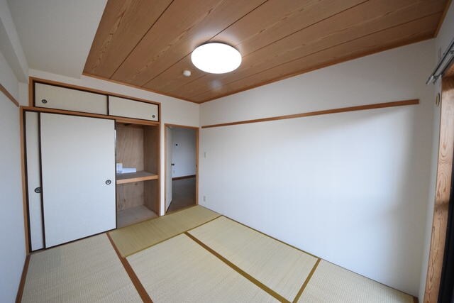 エーヴィゲス市川の物件内観写真